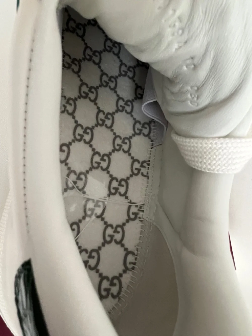 Gucci Men's Ace Sneaker White Leather Green Red Web ACE Metal Tag Lace 10 US10.5